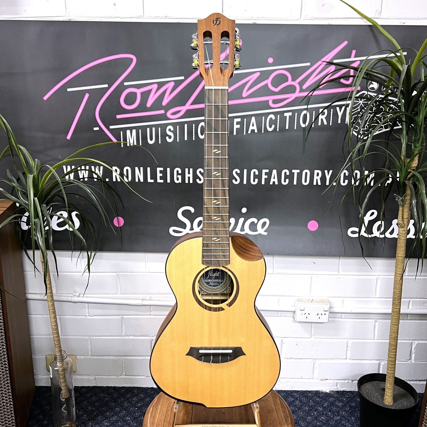 FLIGHT Victoria Soundwave Tenor Ukulele