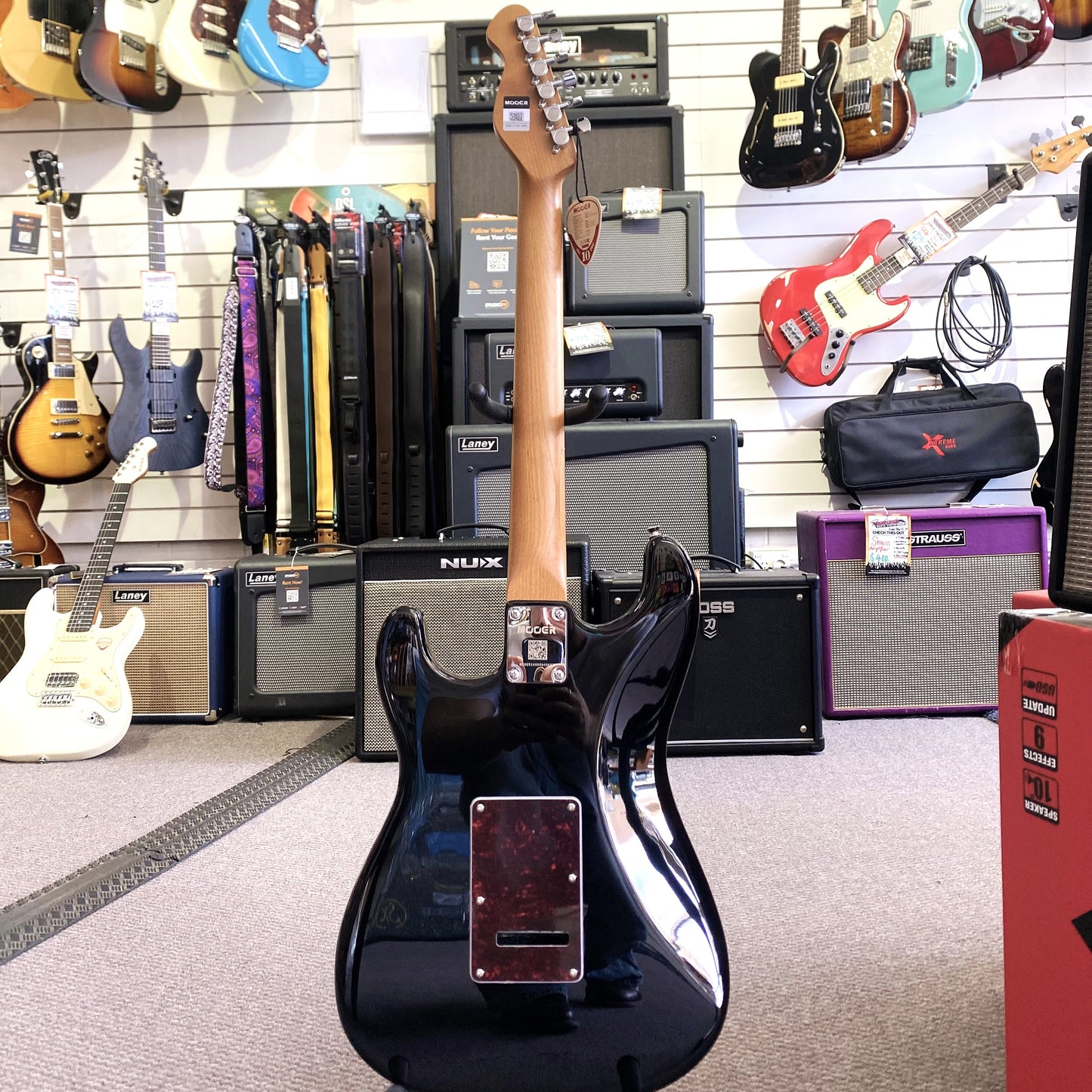 MOOER MSC10 Pro ST Style Electric Guitar - Black