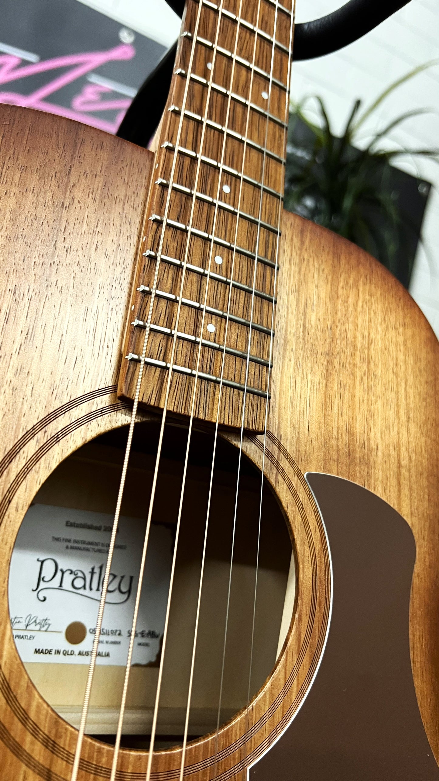 PRATLEY SL Stage Blackwood Guitar w/ Fishman Pickup