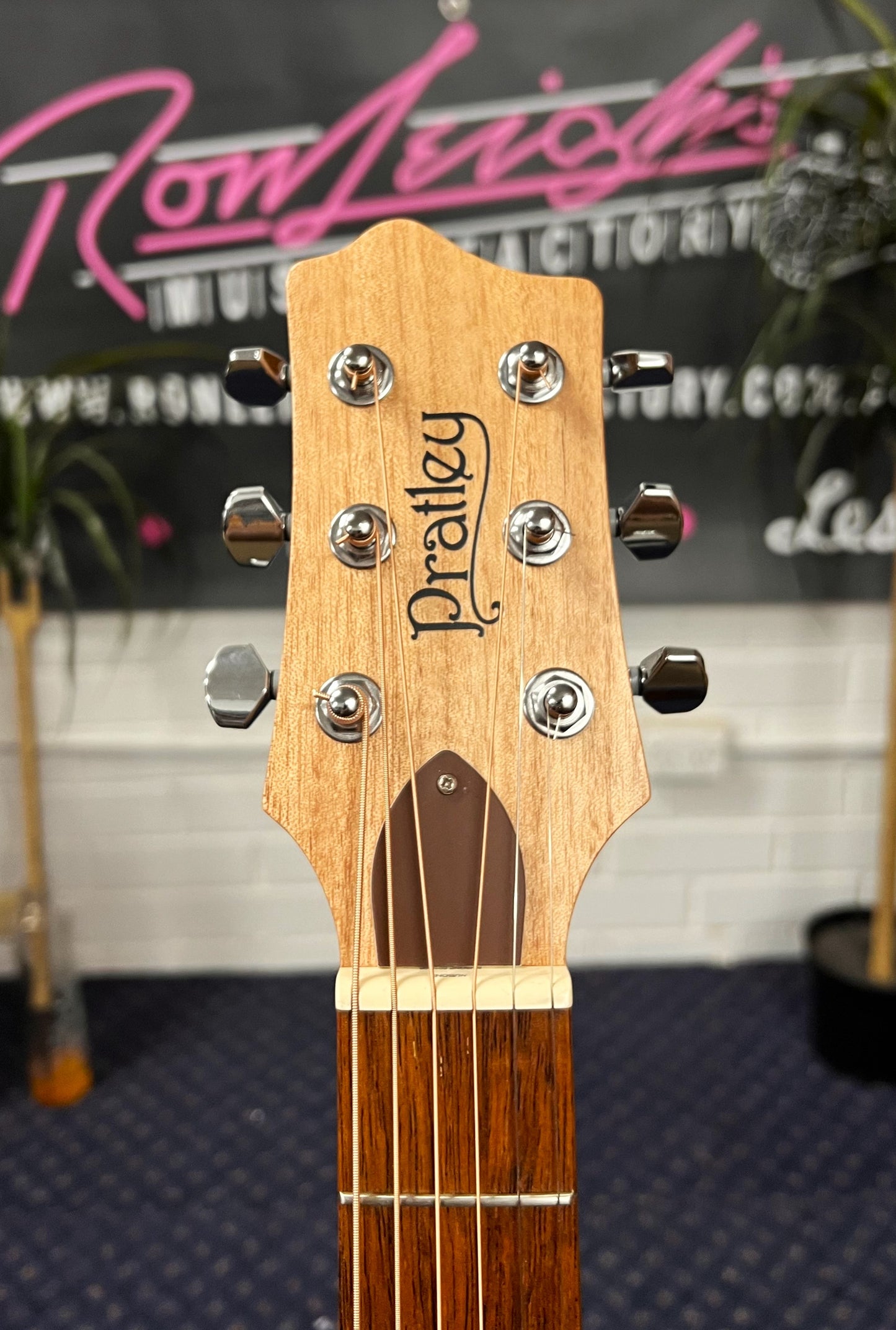 PRATLEY SL Dreadnought Blackwood Guitar w/ Fishman Pickup
