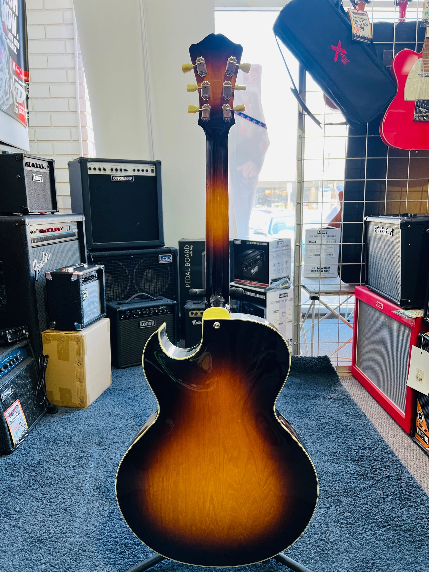 Eastman AR372CE – Sunburst (Pre-Loved)