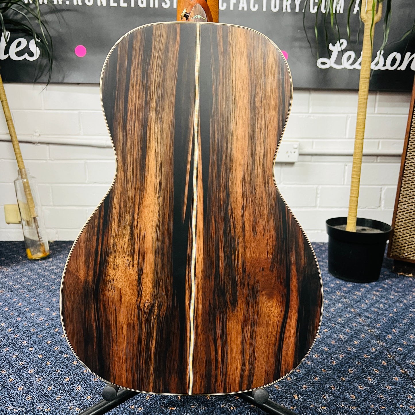 Bromo BAR6E All-Solid Parlour Acoustic-Electric Guitar – Red Cedar Top | Rocky Mountain Series