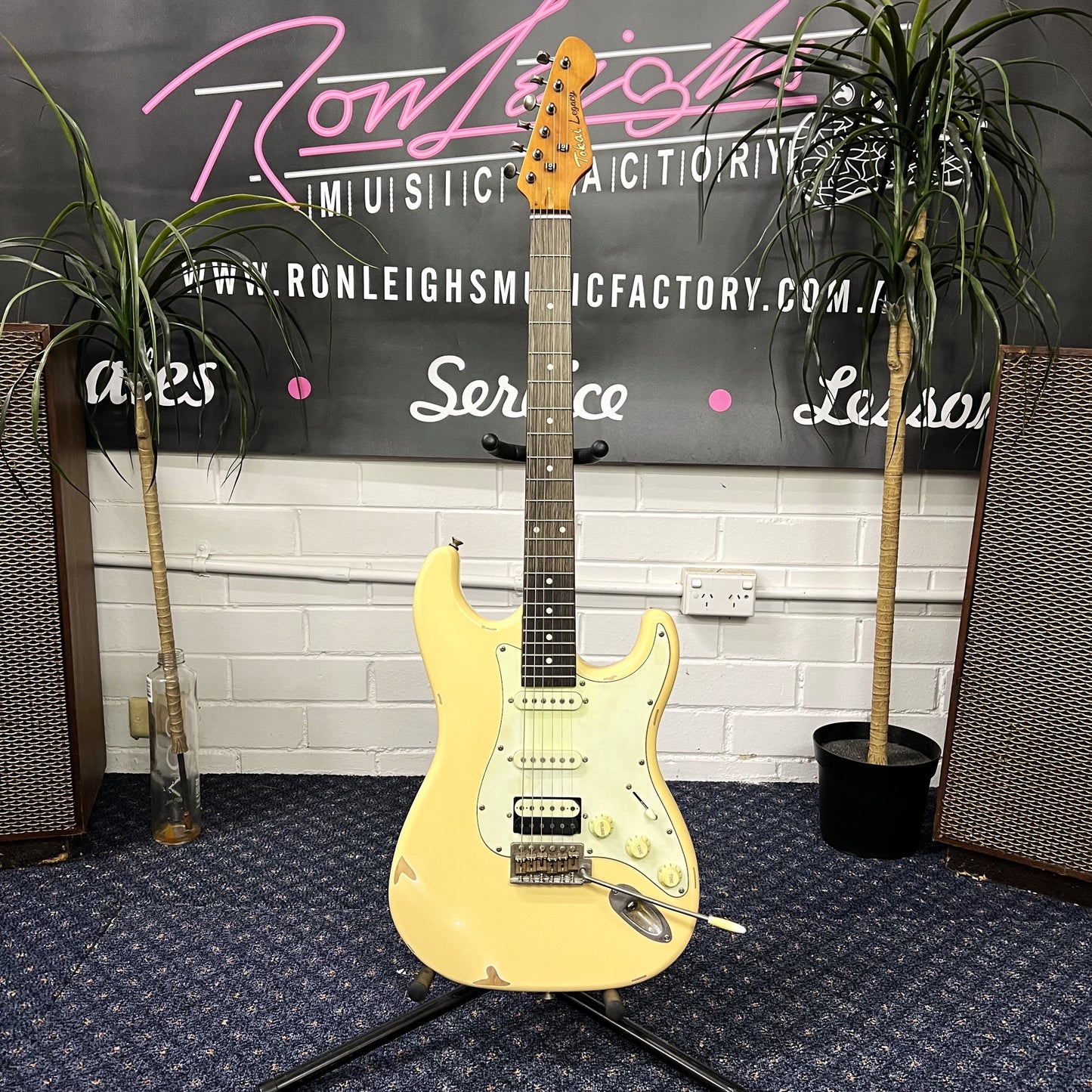 TOKAI LEGACY ST-STYLE RELIC SSH P/U