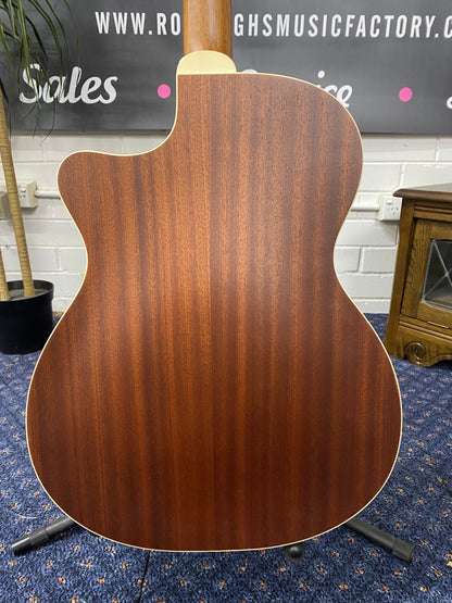 GUILD OM-240CE Orchestra Cutaway Acoustic / Electric Guitar