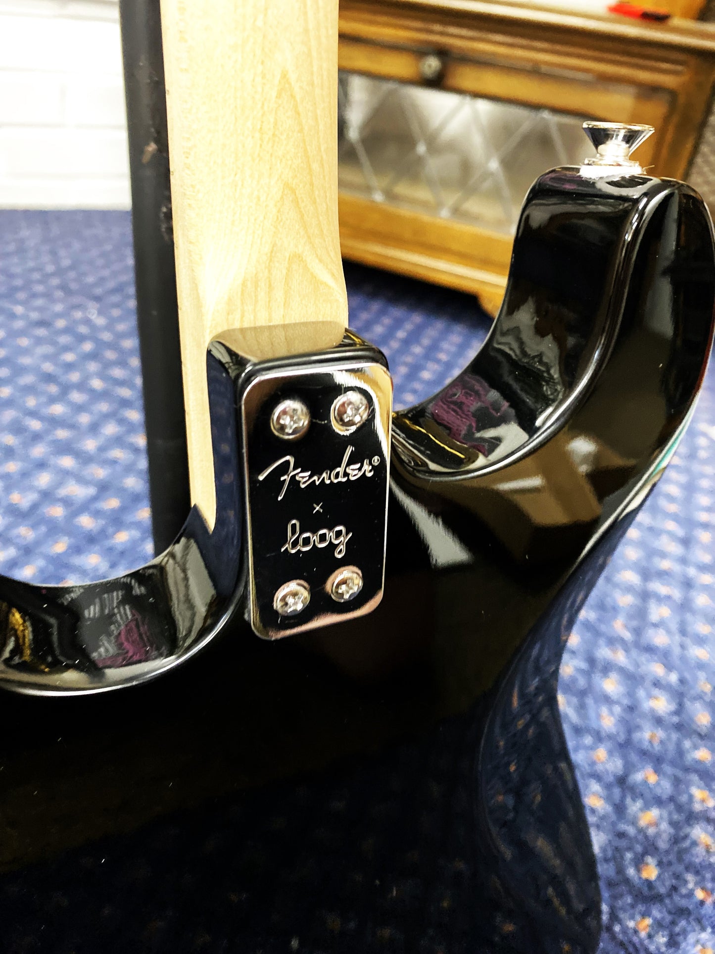 FENDER x LOOG  Stratocaster 3-String Children's Guitar