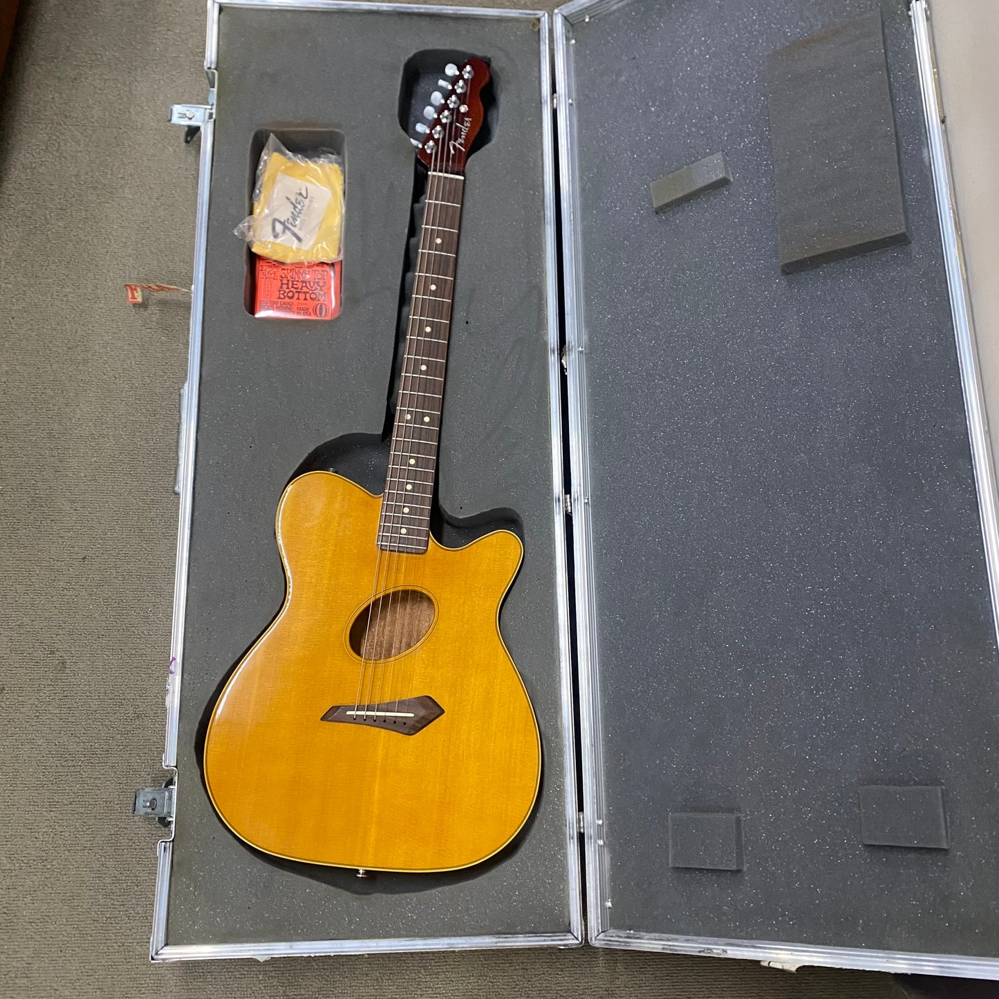 Fender Telecoustic Slimline (MIJ, 1990s) – Owned by Tommy Emmanuel