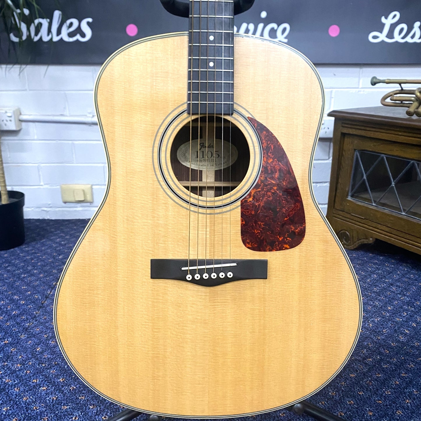 Fender 1105SXE Acoustic-Electric (Made in Taiwan) – Owned by Tommy Emmanuel