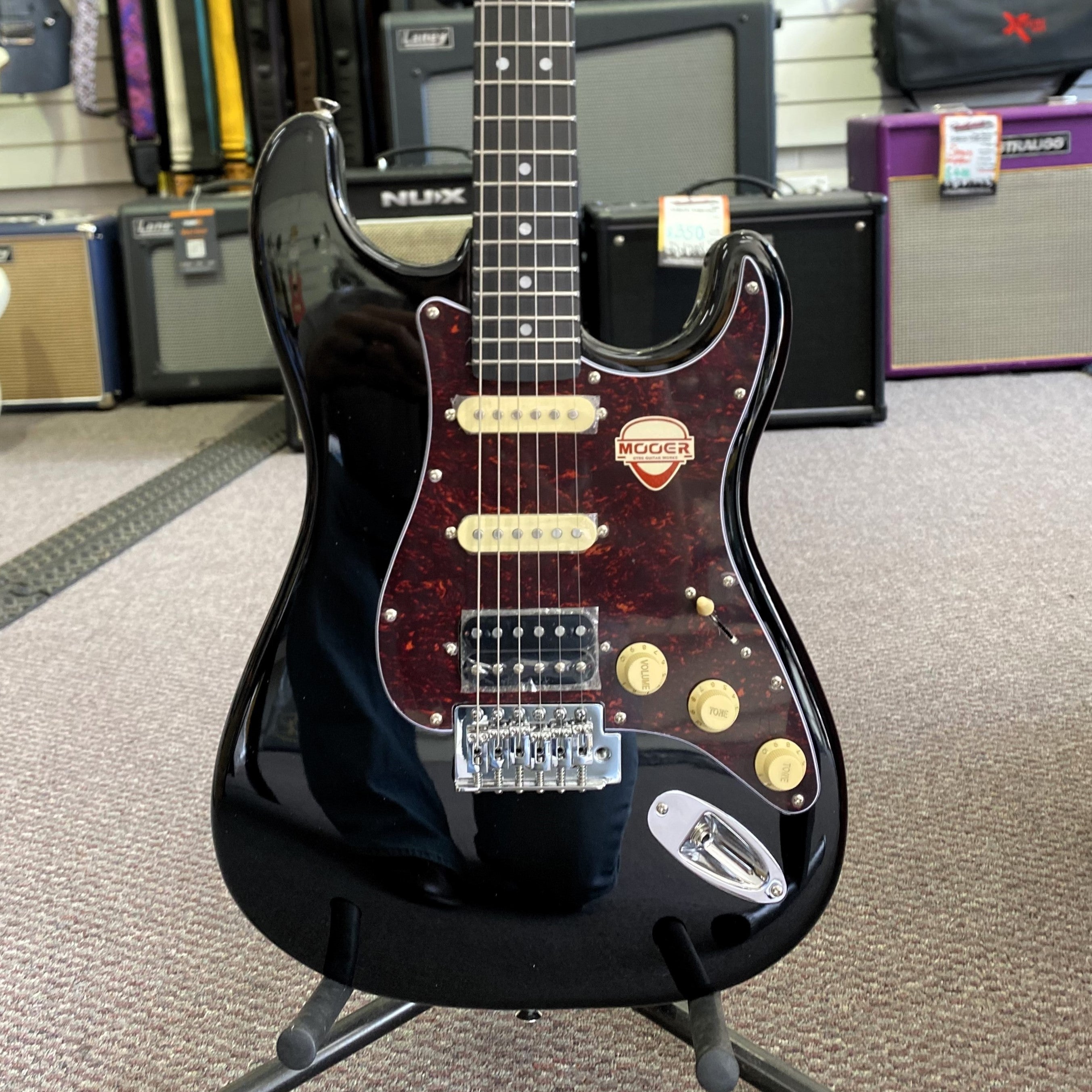 Mooer MSC10 Pro ST Style Electric Guitar Black