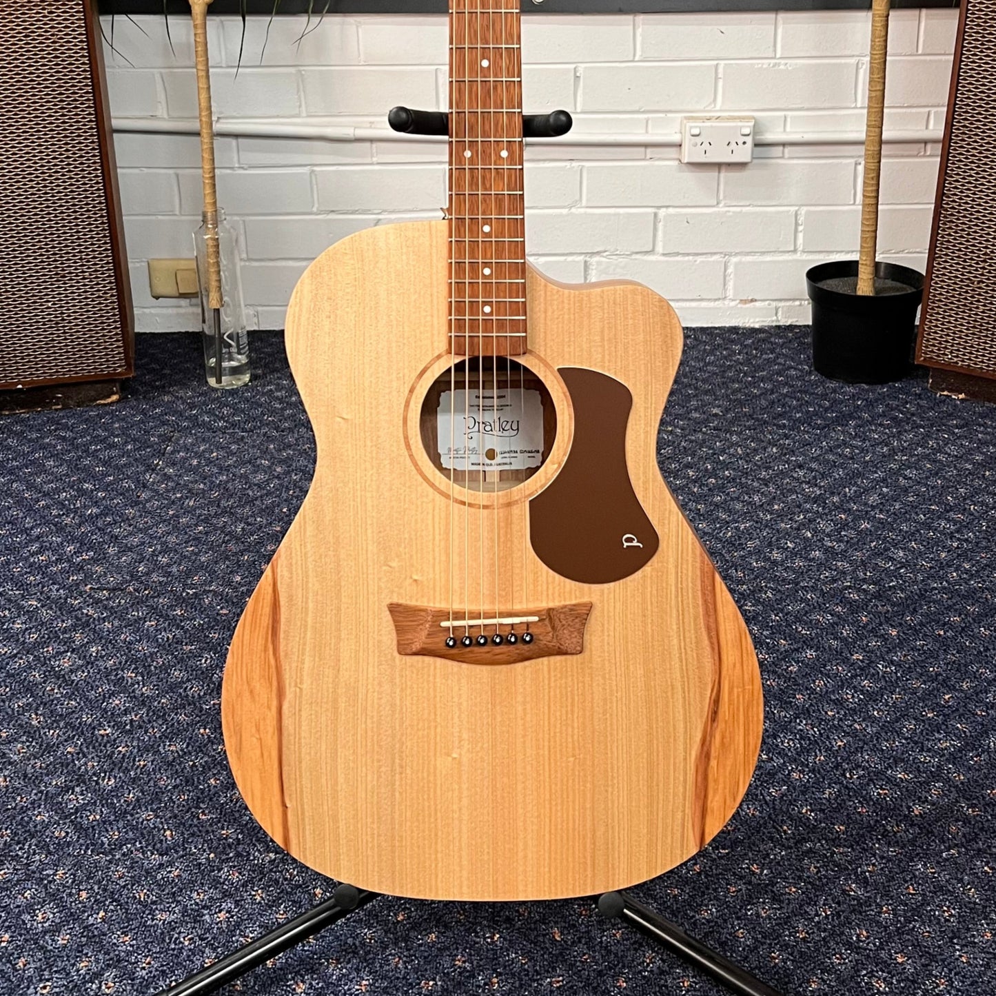 PRATLEY Entertainer OM All Solid Maple/Bunya Acoustic/ Elec Guitar