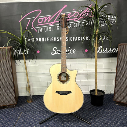 Bromo BAT2ce Grand Auditorium Acoustic-Electric Guitar – Solid Spruce Top | Tahoma Series