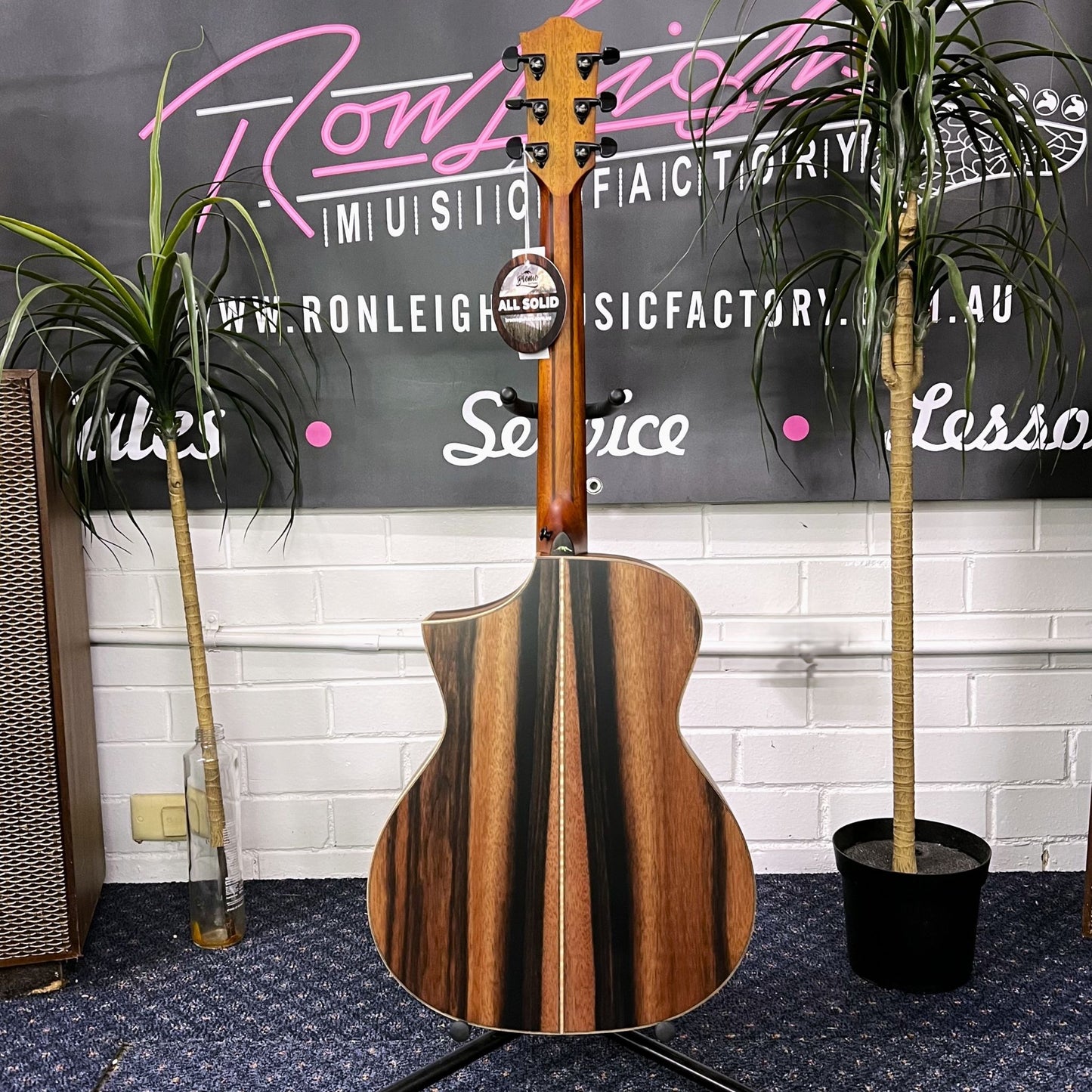 Bromo BAR5CE All-Solid Concert Acoustic-Electric Guitar – Rocky Mountain Series