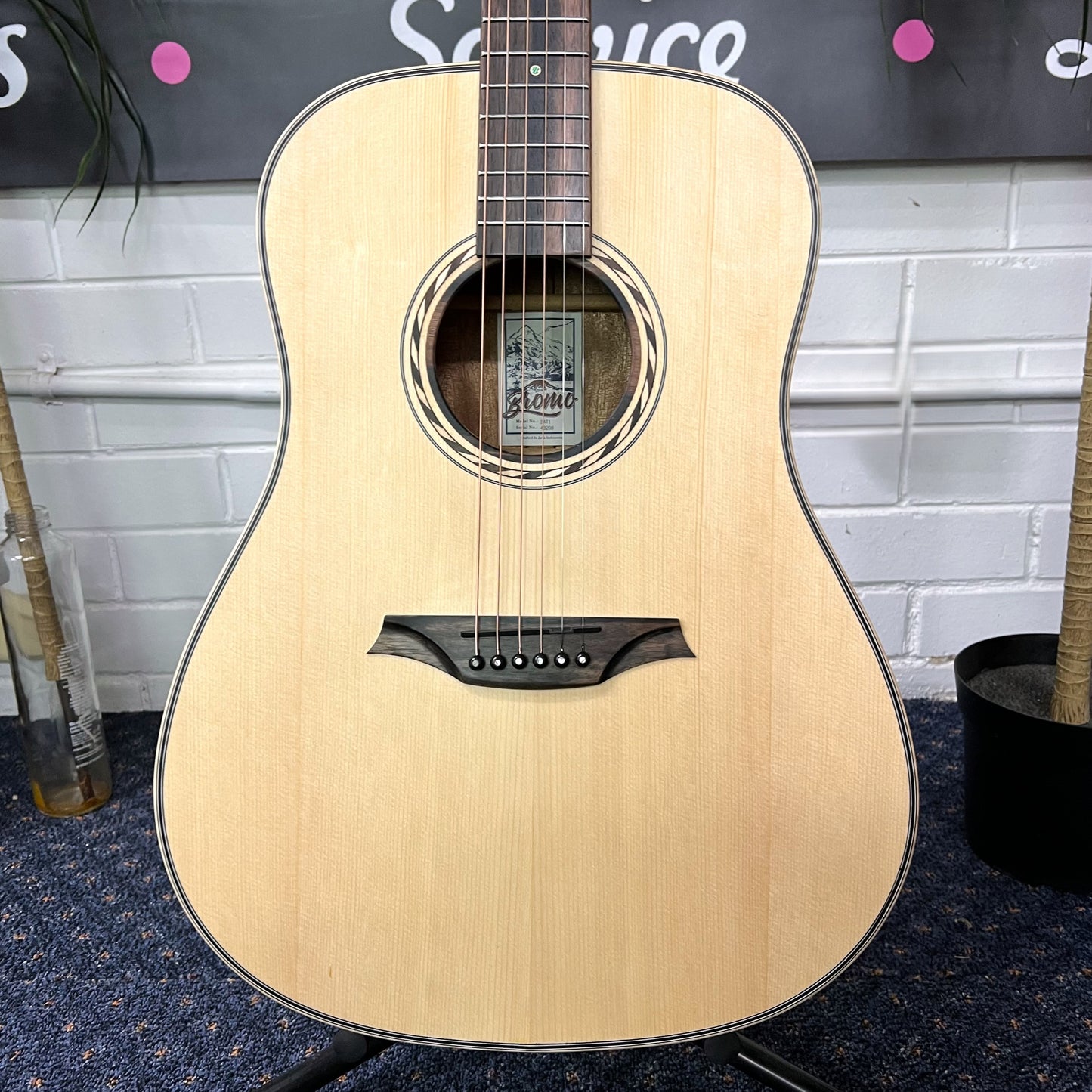 Bromo BAT1 Solid Spruce Top Dreadnought Acoustic Guitar – Tahoma Series