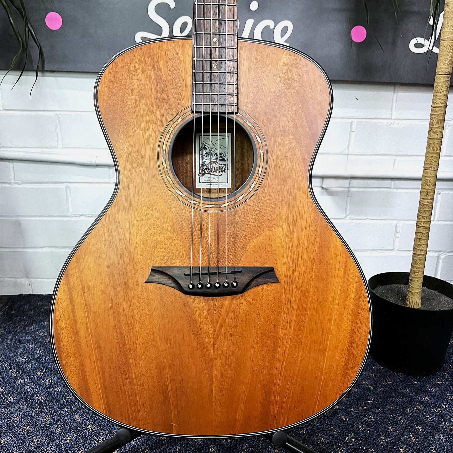 BROMO BAT2M Grand Auditorium Acoustic Guitar