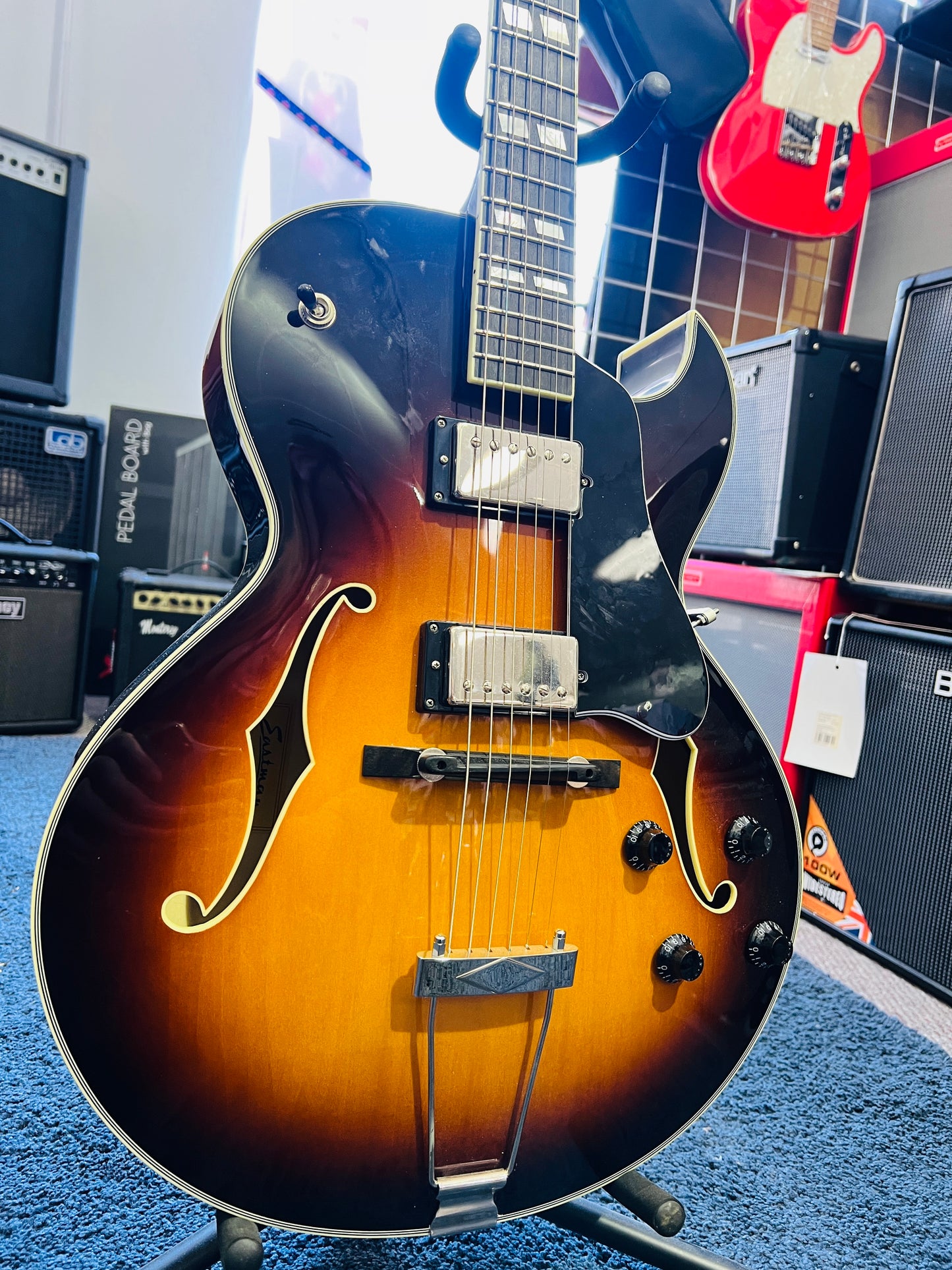 Eastman AR372CE – Sunburst (Pre-Loved)