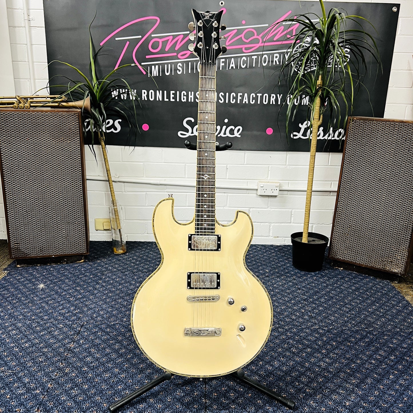 DBZ/Diamond Imperial – Pre-Loved Cream Gloss Ultra-Thin Body Dean Zelinsky Design