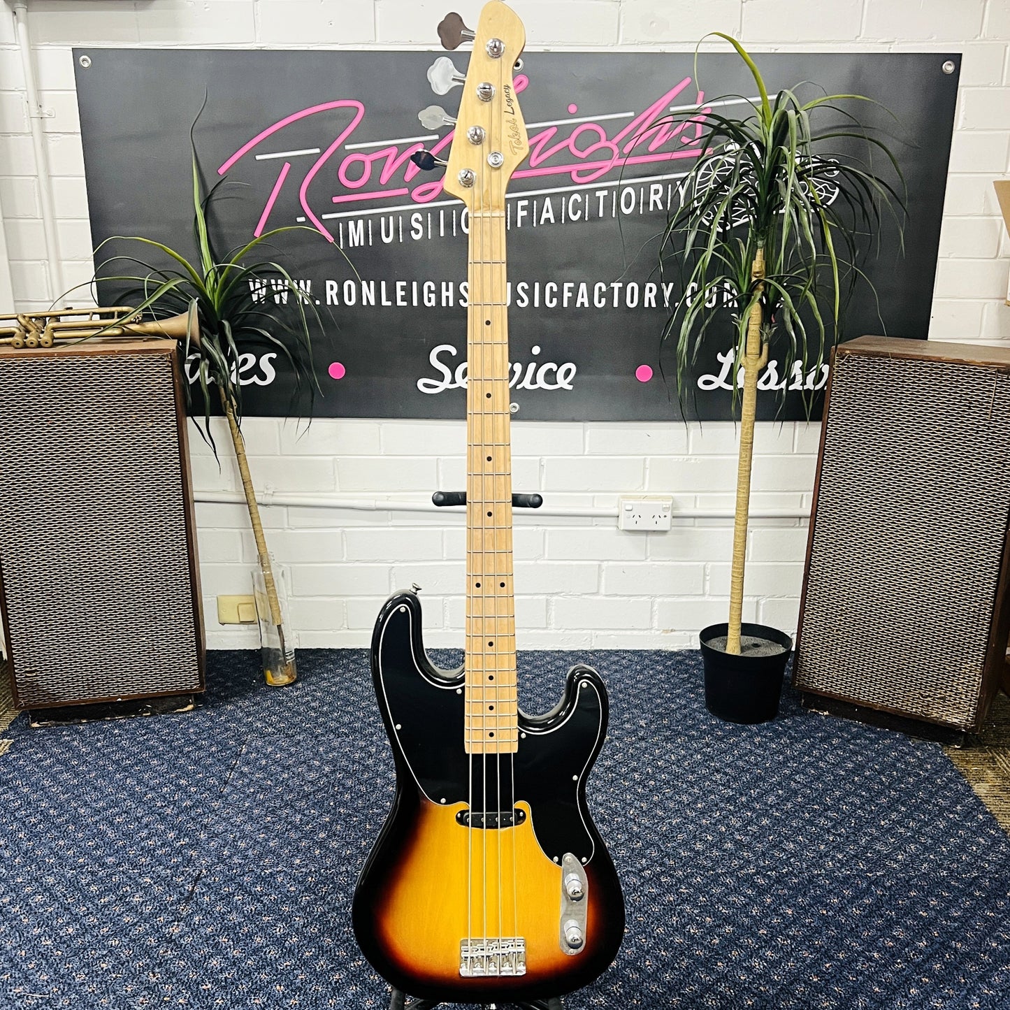 TOKAI 'Legacy Series' '51 PB-Style Electric Bass in Tobacco Sun Burst