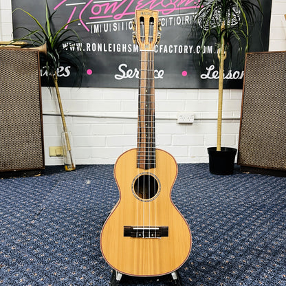 Mahalo Master Series Tenor Acoustic/Electric Ukulele MM3E