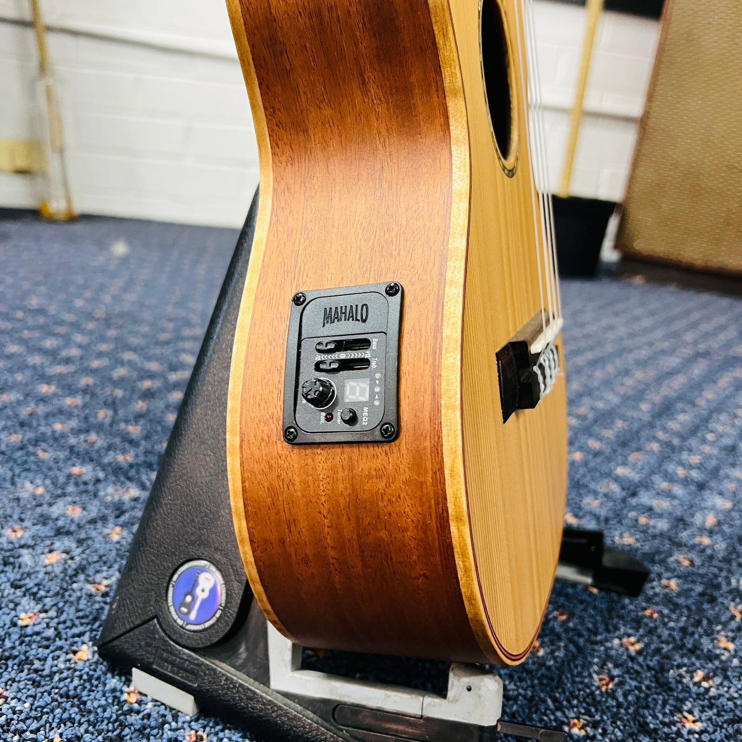Mahalo Master Series Tenor Acoustic/Electric Ukulele MM3E