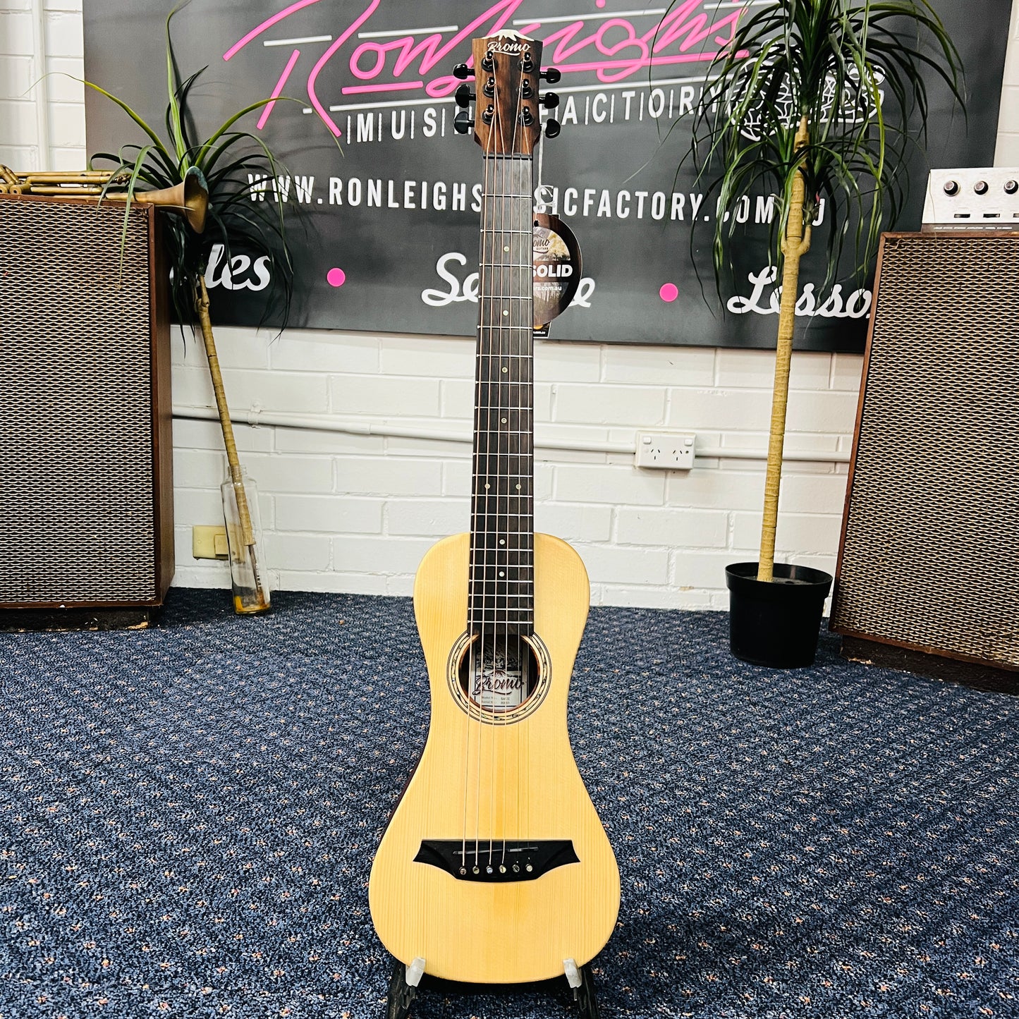 Bromo BAR3E All-Solid Travel Acoustic-Electric Guitar – Rocky Mountain Series