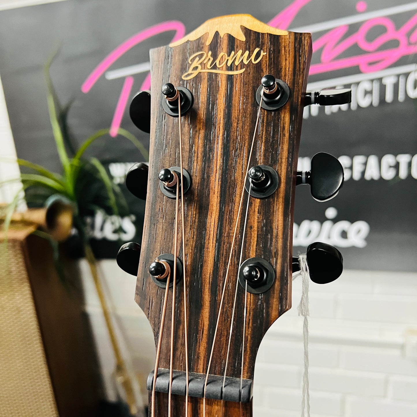 Bromo BAT2MCE All-Mahogany Grand Auditorium Acoustic-Electric Guitar – Tahoma Series