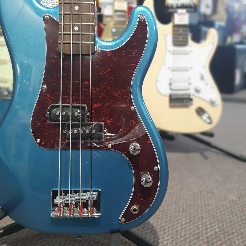 SX 3/4 Short Scale Bass - Lake Placid Blue